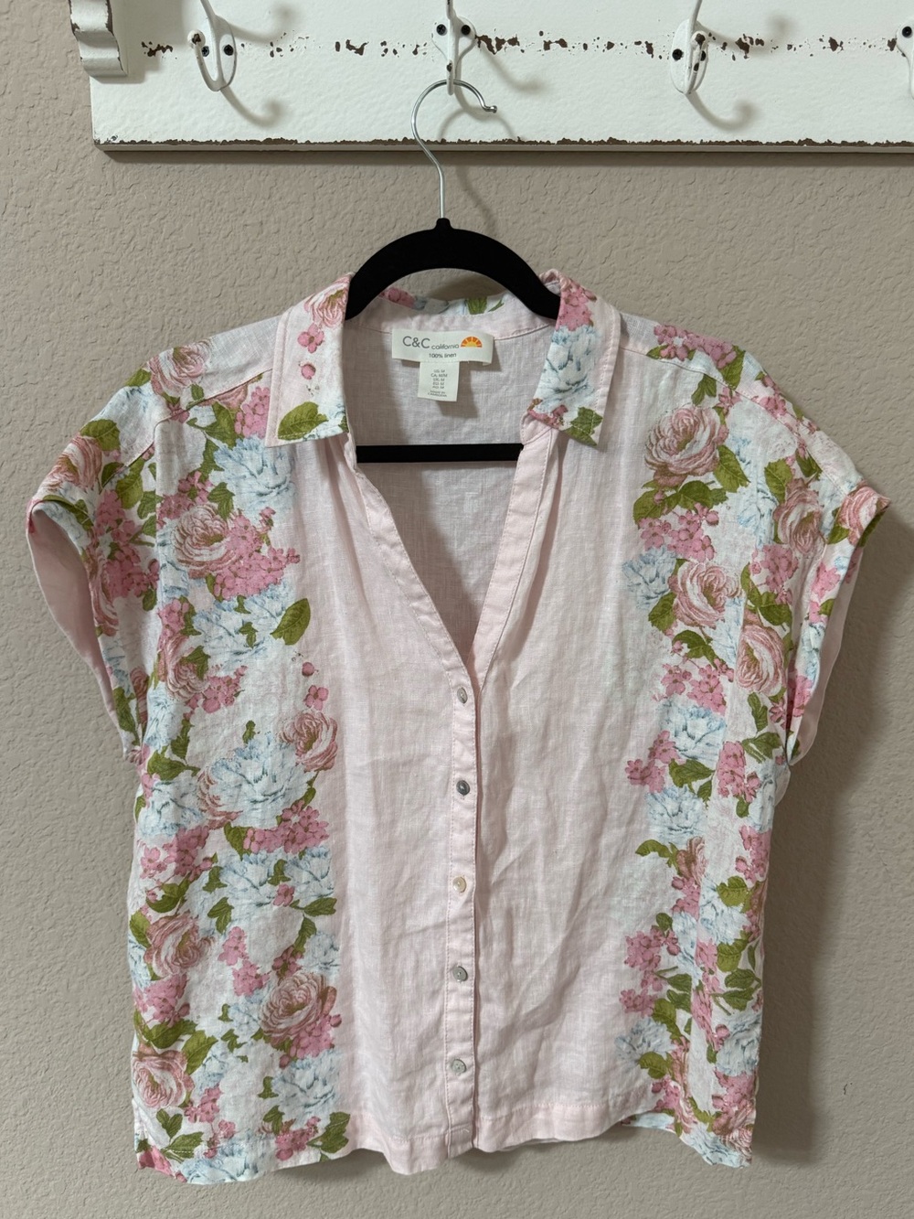 C&C California Pink Floral 100% Linen Button Down Top M